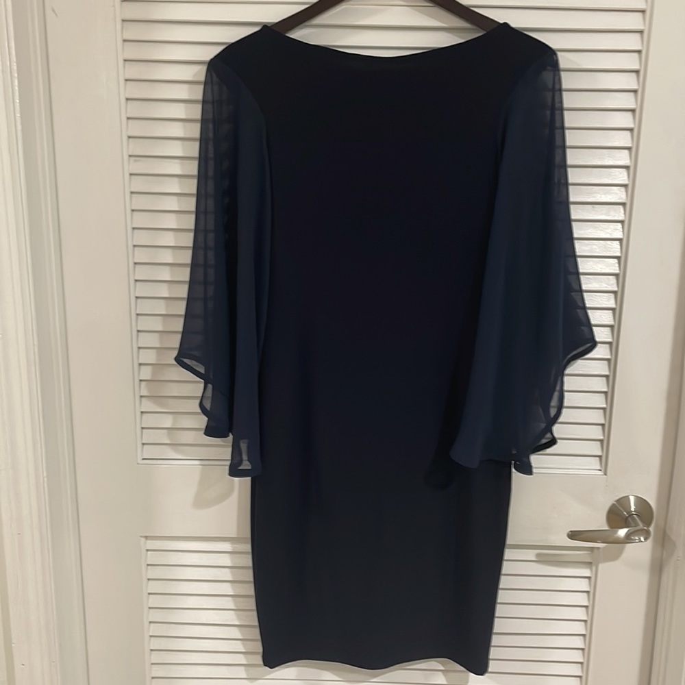 Dress - Picture 8 of 10